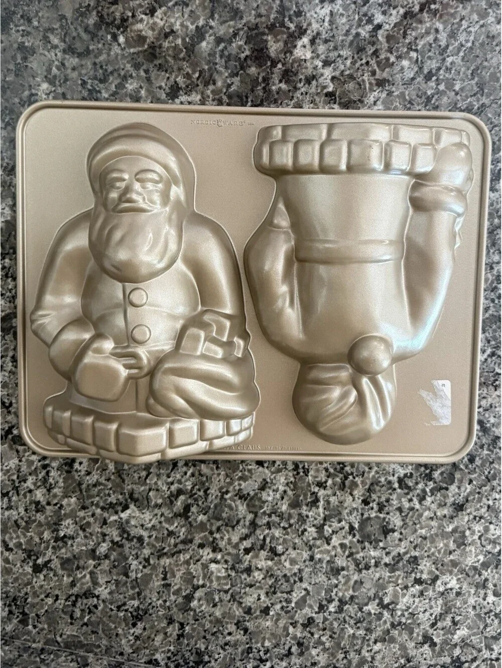 Williams Sonoma Nordic Ware 3D Vintage Santa Claus Cake Pan 10 Cup